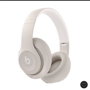 Beats Studio Pro Bluetooth Wireless headphones (Sandstone)